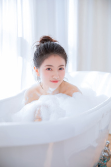 变成黑皮辣妹之后